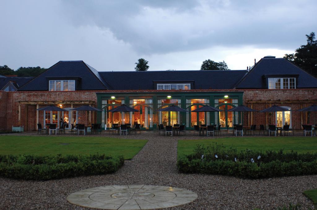 Mercure Warwickshire Walton Hall Hotel & Spa Wellesbourne Kültér fotó